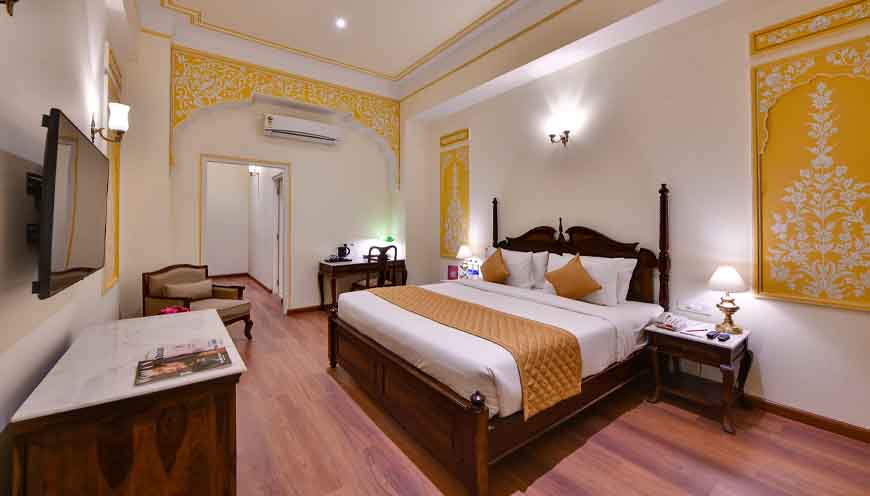 Welcomheritage Ramgarh Panchkula- Luxury Room